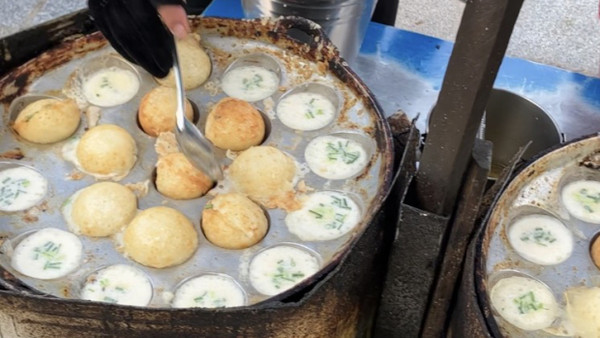 Khanom Khrok heißen auf Khmer „Nom Krok“.