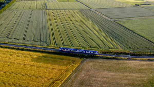 Der Fahrplan der Taunusbahn wurde ausgedünnt.