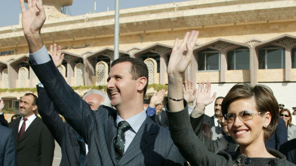 Assad mit seiner Frau Asma 2003