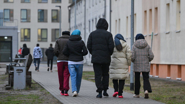 Asylbewerber im Dezember 2023 in der Zentralen Erstaufnahmeeinrichtung Brandenburgs in Eisenhüttenstadt