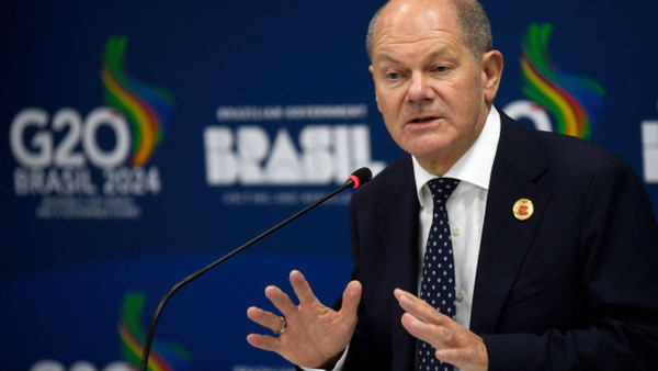 Olaf Scholz (SPD) spricht auf einer Pressekonferenz am Rande des G-20-Gipfels in Rio de Janeiro.