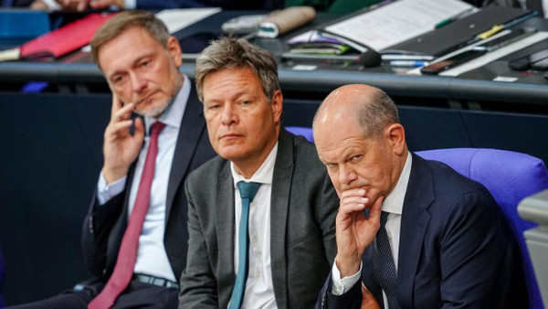 Die drei Streithähne: Christian Lindner, Robert Habeck und Kanzler Olaf Scholz (von links nach rechts).