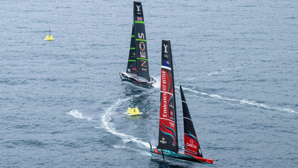 In Führung: Team New Zealand liegt im Finale des America’s Cup vor Team Ineos aus Großbritannien.