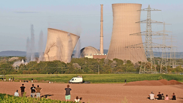 Gesprengte Kühltürme: Das Kernkraftwerk Grafenrheinfeld ist endgültig Geschichte.