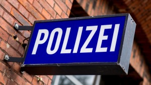 Anrufer droht Polizisten in Wismar mit Erschießung