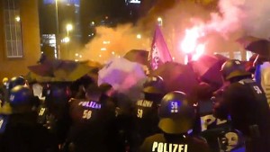 Polizei prüft Einsatz bei Demo