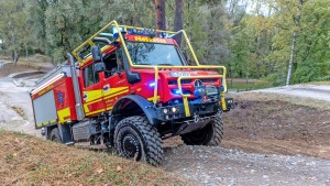 Fährt wie die Feuerwehr