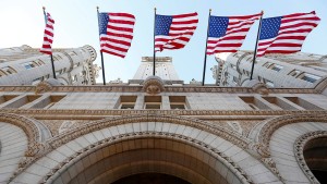 Trumps Firma soll Diplomaten ins Trump Hotel gedrängt haben