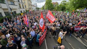 Hunderte bei Demonstration in Dresden