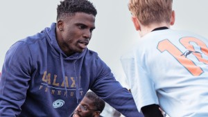 Wenn ein NFL-Star Kinder trainiert