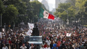 Mexikaner erinnern an das Verschwinden von 43 Studenten