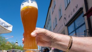 Erdinger Weißbräu sagt bei Gaskrise  „Weißbier-Triage“ voraus