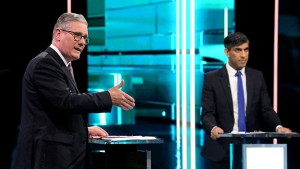 Starmer und Sunak liefern sich hartes TV-Duell