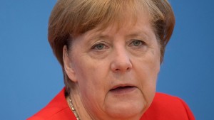 Merkel wirft AfD Rassismus vor  