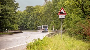 Fahrstreifen auf B54 wäre die günstigste Variante für einen Radweg