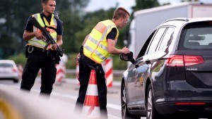 Kontrollen an Grenze nach Österreich werden verlängert