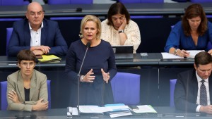 Innenausschuss befragt Bundesinnenministerin Faeser