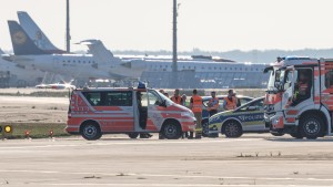 250 Flugausfälle nach Blockade-Aktion