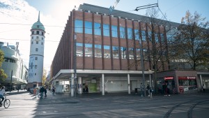 Bodenständige Pläne für leerstehendes Kaufhaus