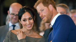 Wer wird Meghan Markles Hochzeitskleid fertigen?