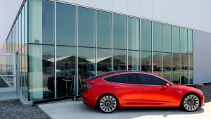 Tesla wieder mit hohen Verlusten