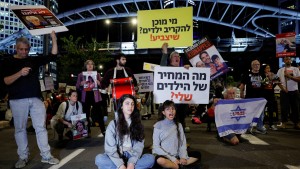 Israelis zwischen Freude und Skepsis