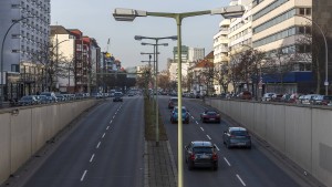 Der Autobahntunnel als Denkmal des Irrsinns