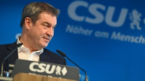 Söder unterstützt Laschets Kanzlerkandidatur