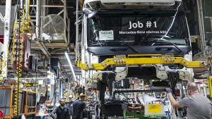 Der erste elektrische Langstrecken-Lkw von Daimler Truck ist da