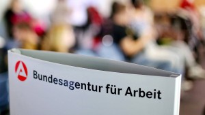 Arbeitslosigkeit in Deutschland steigt