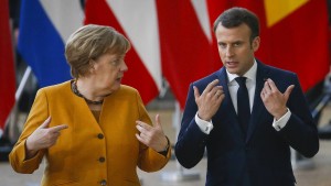 Merkel überlässt Macron die Bühne