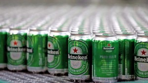 Heineken setzt auf hohe Preise