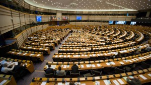 Konservative stärkste Kraft im EU-Parlament