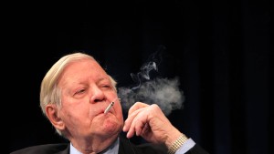 Zigarettenschatulle von Helmut Schmidt versteigert