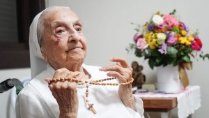 Brasilianische Ordensfrau ist nun ältester Mensch der Welt