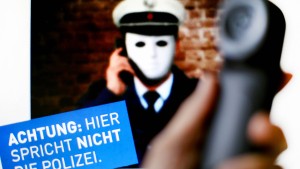 Wie „falsche Polizisten“ alte Leute hinters Licht führten