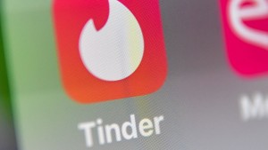 Tinder-Muttergesellschaft verklagt Google