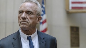 Robert F. Kennedy Jr. setzt Wahlkampagne aus