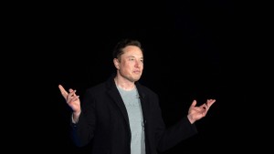 Gehirnchip-Firma von Musk sucht offenbar Partner für klinische Studien 