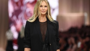 Elle Macpherson feiert nach 14 Jahren ihr Comeback auf dem Laufsteg