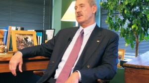 FBI-Agenten nehmen Allen Stanford fest