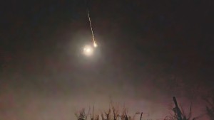 Darf man einen Meteoriten im Garten behalten?