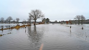 Dauerregen und aufgeweichte Deiche