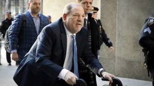 Harvey Weinstein ins Krankenhaus eingeliefert