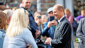 Prinz Edward herzlich in Paderborn empfangen