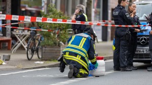 Bis zu 14 Verletzte bei Säureangriff in Bochumer Café