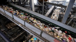 Was soll aus dem Plastikmüll werden?