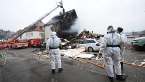 85-Jährige unter den Trümmern von Wohnhaus tot aufgefunden