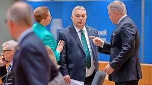 Wie die EU-Partner Orbán zum Einlenken bewegten