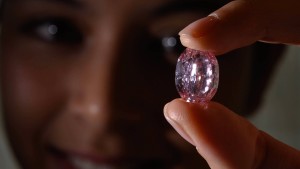 „Geist der Rose“-Diamant verpasst bei Auktion geschätzten Höchstpreis